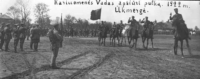 Lietuvos Respublikos kariuomenė 1918 1940 m. ir poilsio metu užduotis. Visas pulkas nuo rugpjūčio 28 iki rugsėjo 1 d. jose dalyvavo. Kartu tobulinosi ir pusė eskadrono Geležinio Vilko pulko raitelių.