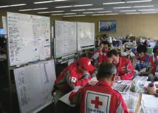 Great East Japan Earthquake and Tsunami Chapter 3 In these circumstances, JRCS continuously deployed 1,501 support staff in total to the headquarters from March 12 to July 31 (including 206 doctors