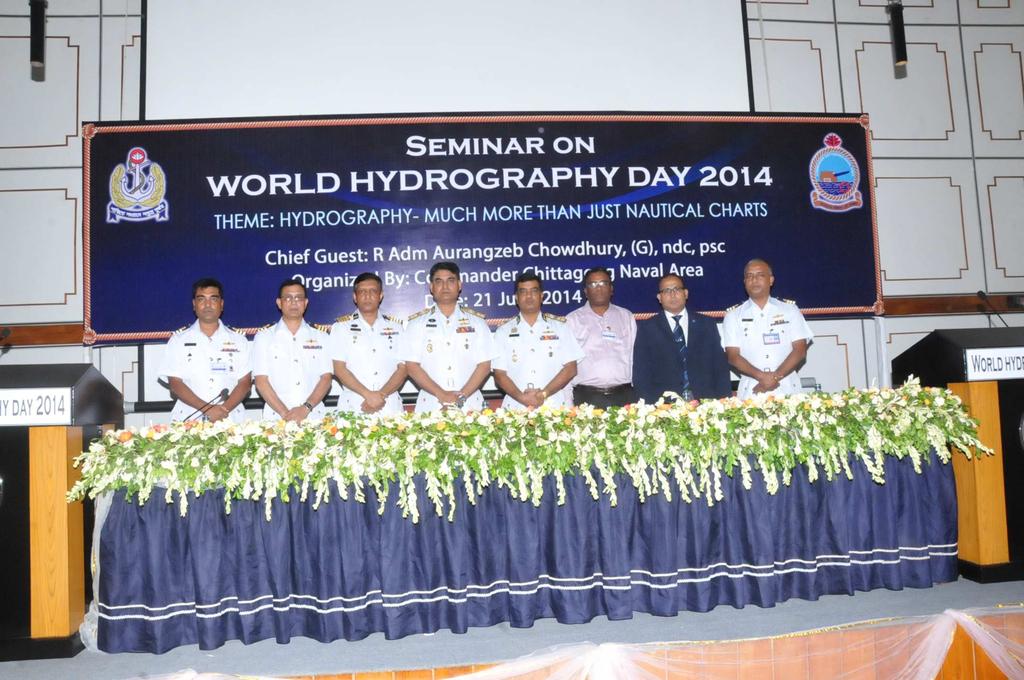 hydrography beyond traditional nautical charting was discussed in the seminar. Besides the seminar, a hardware display was also arranged and various hydrographic were displayed.