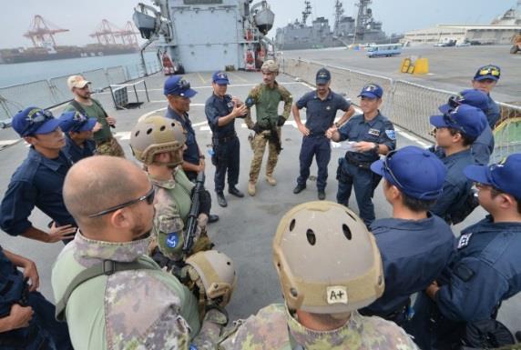 Joint Counter-Piracy Exercises with EU NAVFOR From Jan. to Nov. 2016, the JSDF s counter-piracy units conducted joint counter-piracy exercises in tactical maneuver, deck landing of helicopters etc.