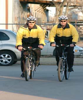 OPERATIONS DIVISION Uniform Bicycle Patrol The Police Bicycle Patrol Unit was placed in service in 2004 by Chief Harold Roseberry to further enhance the Department s goal of fighting crime.