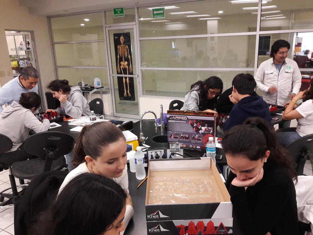 Figure: Playing Khet with the High school Science