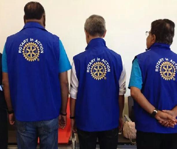 that is now worn by many Rotarians across the district whenever they attend club