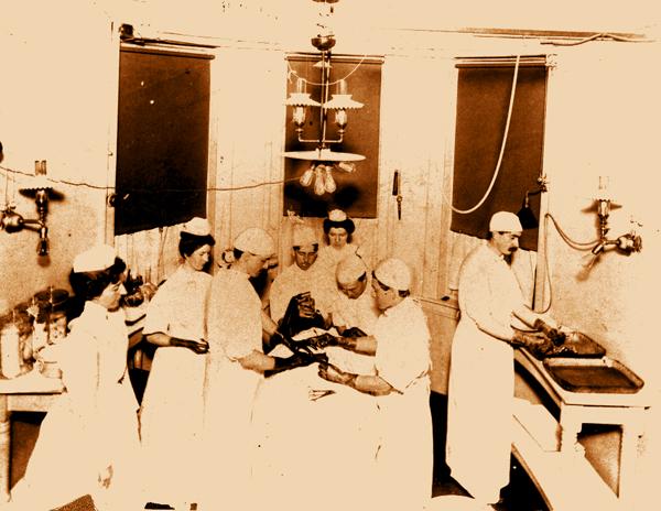 Grady Memorial Hospital opened in May 1892 with 100 beds First Grady ambulance began transporting