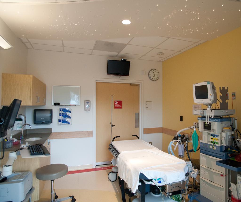 Your induction room will look like this. It has medical equipment and a TV to watch movies while you are there.
