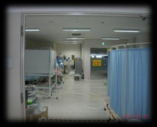 Problems that Occurred (b) Establishment of On-Site Medical Care Systems Although there were 2,000 to 3,000 emergency workers per day consecutively, TEPCO could only maintain the presence of