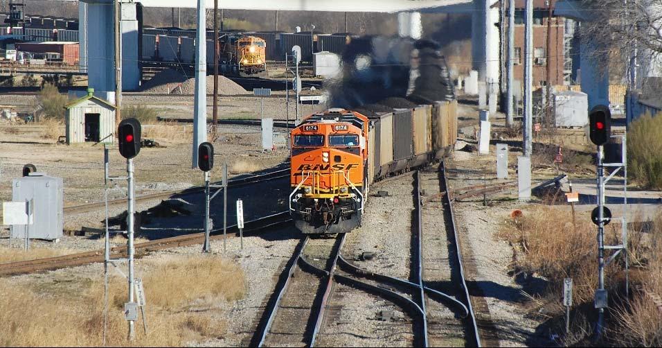 Draft LPA Comments from BNSF Railway (May / June 2009) Is also very concerned about impacts to rail operations during construction period of 2 3 years Requests further evaluation of operational