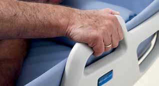 Easy-to-grip comfort handles safety Innovative ergo-access area allows closer proximity to the patient, reduces static load and makes routines more time-efficient.