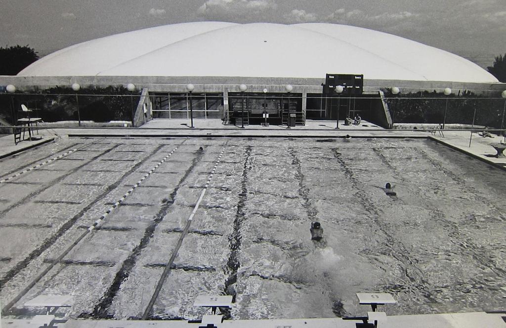 Photo courtesy of the Department of Archives & Special Collections Leavey Center Pool with bubble removed The Sullivan Aquatic Center s bubble was removed.