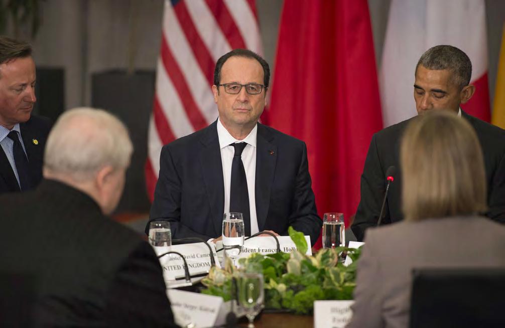 Ben Solomon/U.S. Department of State French President François Hollande meets with other members of the P5+1 on the margins of the 2016 Nuclear Security Summit on April 1, 2016.