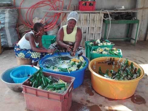 RESULTS IN LOCAL DEVELOPMENT FINANCE IN FOCUS: PINEAPPLE JUICE NOW IN CANS THE SANTANA PROJECT, BENIN UNCDF is supporting the Santana project to become investment-ready and facilitating access to
