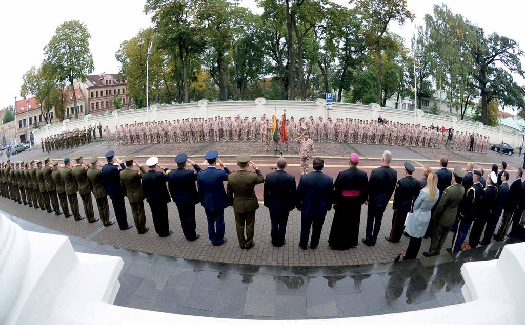 2013 m. rugsėjo 20 d. Misija baigta. Paskutinės pamainos karių sutikimas Lietuvoje, Vilniuje.