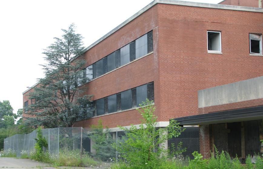 1 King Place-MW Hospital $221,000 DECD cleanup loan, $180,000 cleanup grant Fuss & O neill LEP Completed asbestos