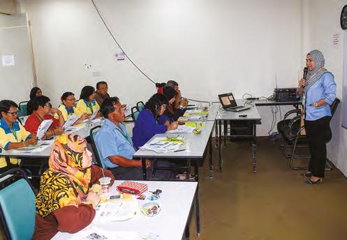 Laurence of KTMD, SEDIA during 1Agro-SAIP training programme on VCO Processing and Application Technology on 26 August 2015 Mr.