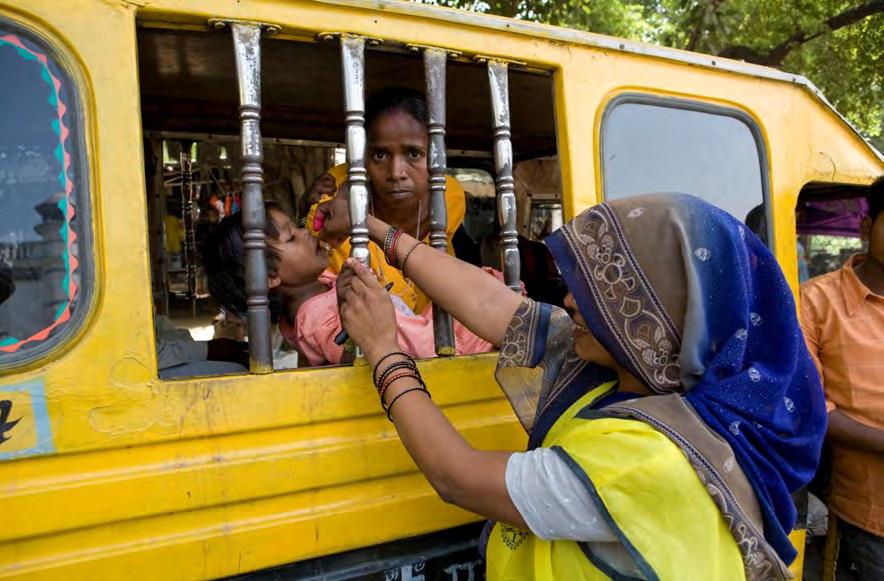 Polio Vaccine: Savings Lives for a Fraction of a Penny Ted Trainer, District PolioPlus Chair In the polio eradication program, UNICEF buys the oral polio vaccine based on recommendations from the