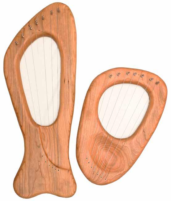 Music Eyster Lyres All Eyster Lyres come with a partial replacement string set, a tuning wrench, a Lyre care booklet, a bag to hold the accessories and a wool felt bag in which to store the Lyre.