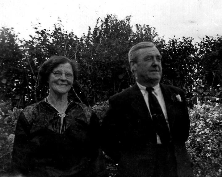 WILLIAM FINGLETON & HIS WIFE William was a career soldier serving during and after The Great War. JIM FINGLETON Photo right is James Fingleton in 1941.