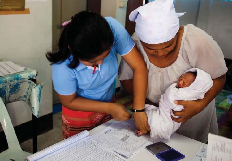 Birth Registration at MTC (photo: Allyse Pulliam) District Offi ce, as the offi ce is closed on weekends and public holidays and often parents cannot remain in Mae Sot until the offi ce reopens.