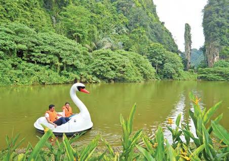 It is surrounded by Tambun s greeneries and limestone hills, making it one of
