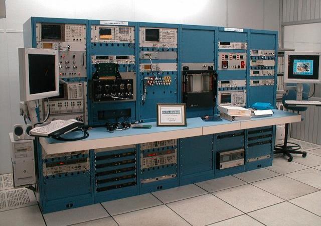 General Purpose Electronics Test Station (GETS) - 1000 The Lockheed Martin/Huntsville Operations GETS- 1000 Team offers over 30 years of proven experience in designing, developing,