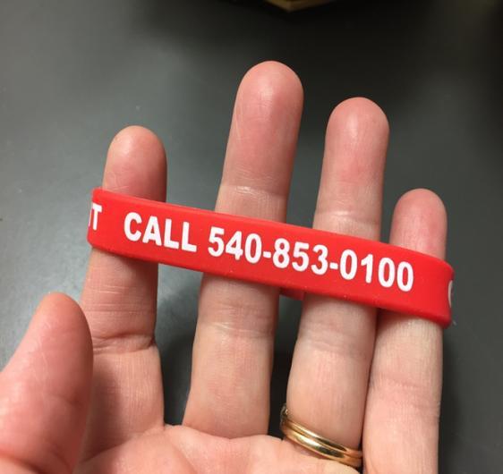 The bracelet will remind patients or caregivers to call the Cardiothoracic Surgery Service ANYTIME
