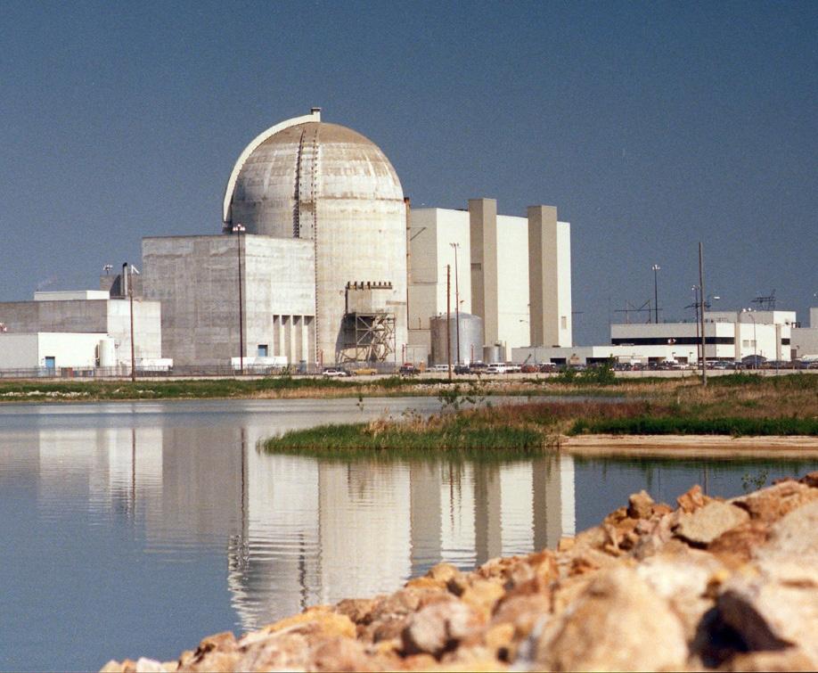 SECURITY AT NUCLEAR REACTORS Security for Operating, New, and Nonpower Reactors The NRC requires robust security at the Nation s nuclear facilities.
