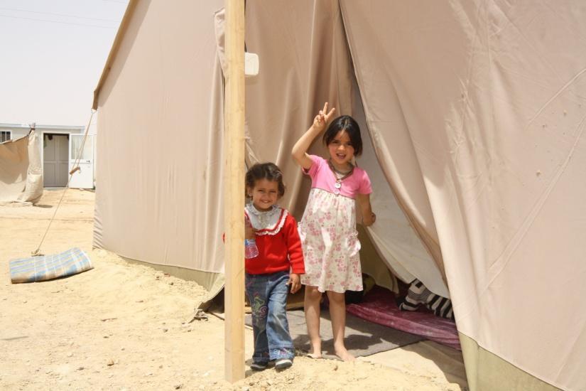 refugees occupying 70 large tents. The camp is very well equipped, providing refugees with three meals a day and excellent medical care from the Tunisian Red Crescent and Tunisian doctors.