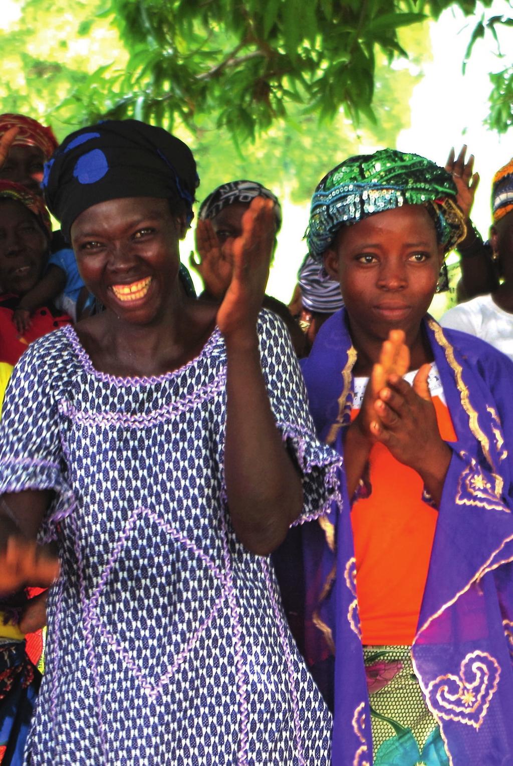 Since 2006, the L OCCITANE Foundation has promoted the economic emancipation of Burkinabe women by supporting education, microcredit and training programmes.