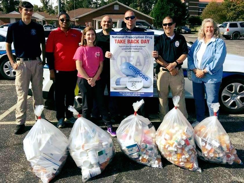 the old method of throwing the medications in the garbage or flushing them. The event was extremely successful with 124 pounds of drugs collected.