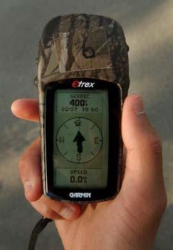 Tong Geocaching for