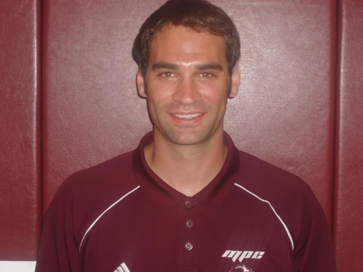CARSON PADON, ASSISTANT COACH Coach Carson is from Davis, CA and is 24 years old. He is entering his third season as member of the Lobos coaching staff.