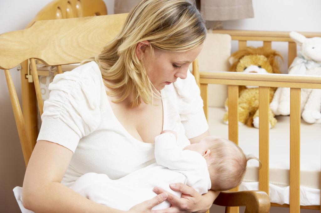 Common Questions & Answers About Labor & Delivery IS BREAST FEEDING HELP AVAILABLE?