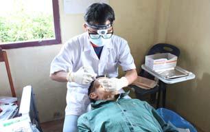 16) Dental patients are examined and treated Tooth extraction and calciferous cleaning by Dr.