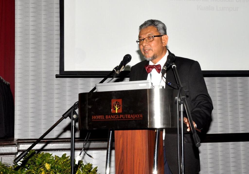 3. UCAPAN PLENARI Ucapan Plenari telah disampaikan oleh Y.Bhg Datuk Dr.