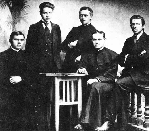 ATEITININKAS, ŠAULYS, VISUOMENININKAS JURGIS KRASNICKAS (1902 1922) 261 Jurgis dirbo nuoširdžiai, organizuodamas kaimo jaunimą, kad būtų savarankiškas, susipratęs ir padorus.