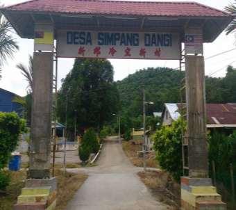 INTRODUCTION The main entrance of Simpang Dangi new village On 18 October 2014, we conducted a new village survey at Simpang Dangi, Negeri Sembilan.