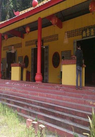 The famous Shi Datok Temple The rock at the Shi Datok Temple is painted There is a
