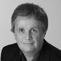 David Andrews OBE Course leader, David Andrews OBE, works as an independent education consultant, trainer, researcher, and writer specialising in careers education and guidance.