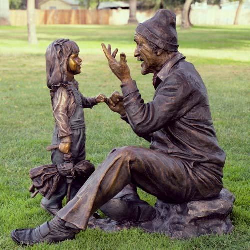 Alumnus sculptor to show "living bronze" http://www.ucollege.