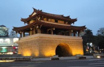 capital of Taipei is around only 1 hour; Taoyuan International airport is a 40- minute drive; and to the south, the