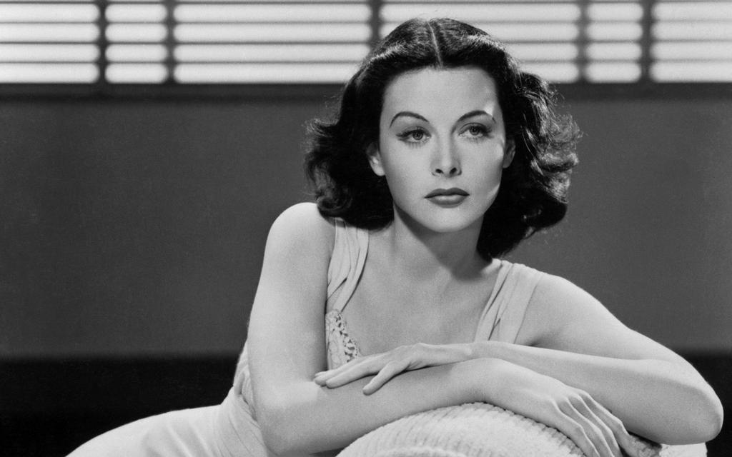 3:30 Elizabeth At 90: A Family Tribute Friday, May 18 7:00 Washington Week 7:30 Red, White And Blue 8:00 In Principle 8:30 Arts Insight 9:00 Hedy Lamarr: American Masters An Austrian Jewish emigrant