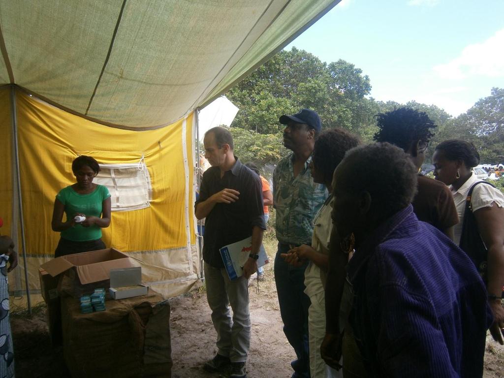 Post Flood Health Assessment The WR Mozambique with the Minister of Health visit a temporary