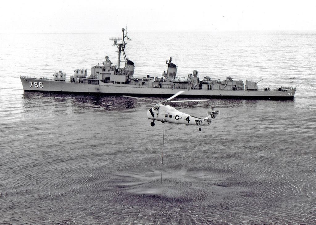 Sikorsky Archives News April 2018 2 Seabats The 7,900 lb S-55 was short of range and payload for ASW.