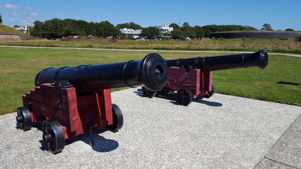 Fort Moultrie 18-pounders These 18-pound replicas (1976) mark the spot of