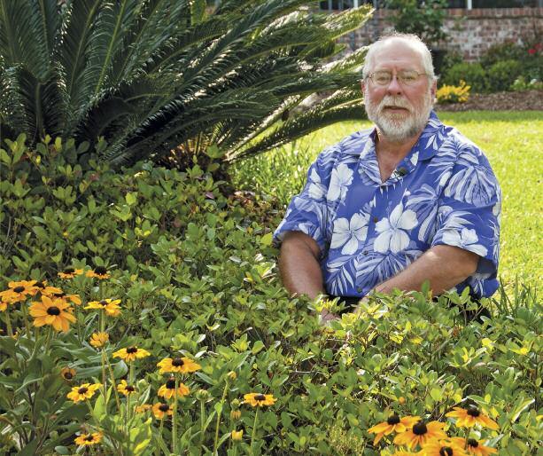(Photo by Scott Corey) MISSISSIPPI LANDMARKS 4 By Bonnie Coblentz Mississippi State University s gardening public image has taken several forms over its 27-year history, but what is now known as