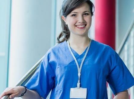 HLT33115 Cert III in Health Services Assistance COURSE DESCRIPTION This qualification reflects the role of a variety of workers who use a range of decisions, practical procedures and knowledge to