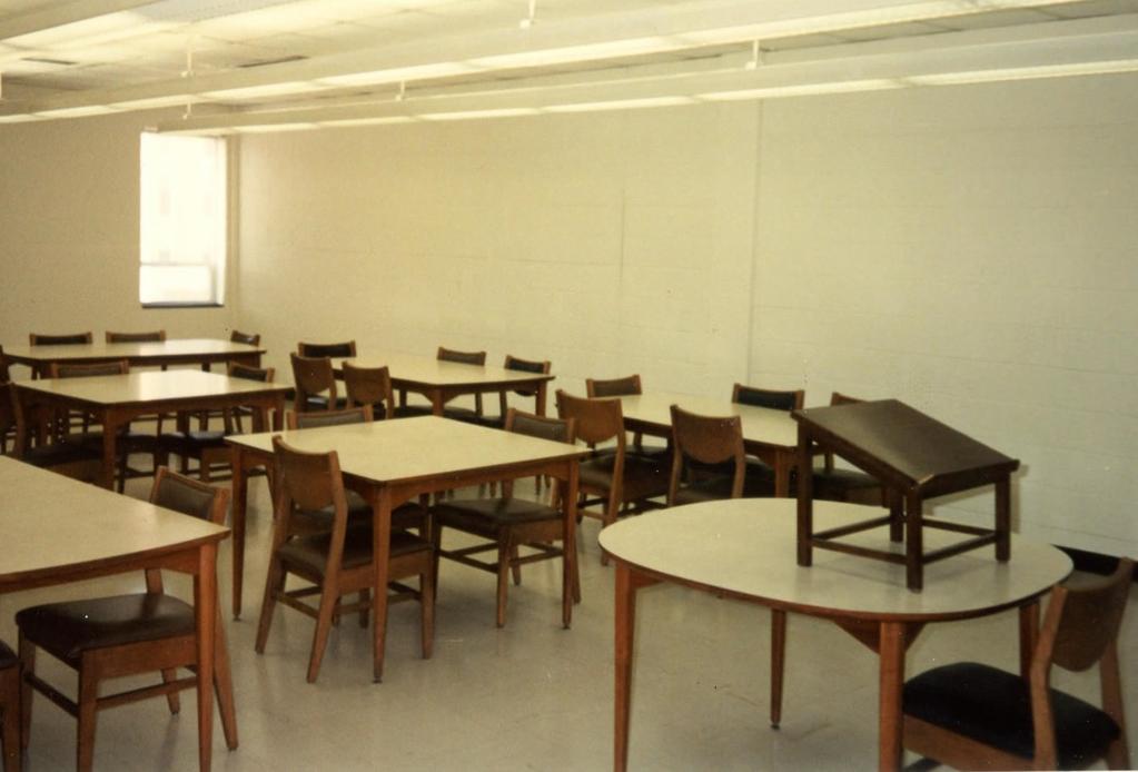 Page 9 Library s classroom (ca.