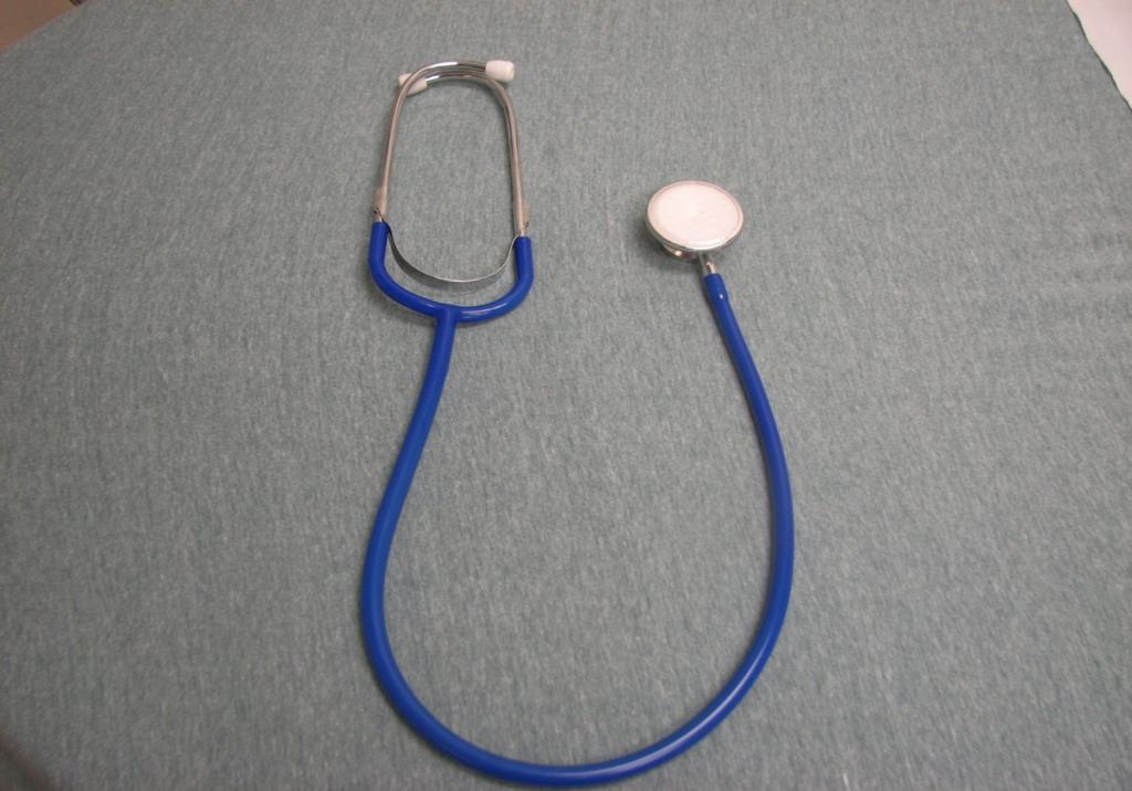 Stethoscope In the getting ready room, they will listen to my heart