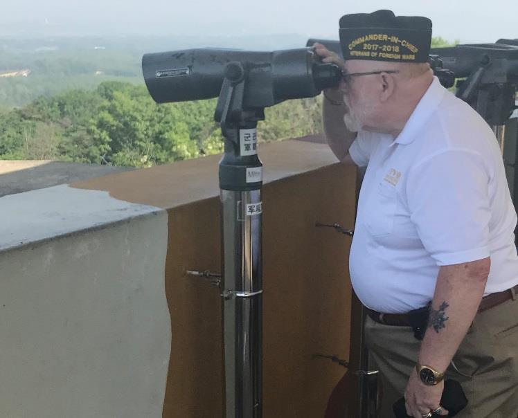After lunch with VFW District 3 Senior Vice Commander Warren Maxson, we had the opportunity to place a VFW wreath at the Seoul National Cemetery, which was the first of only two national cemeteries