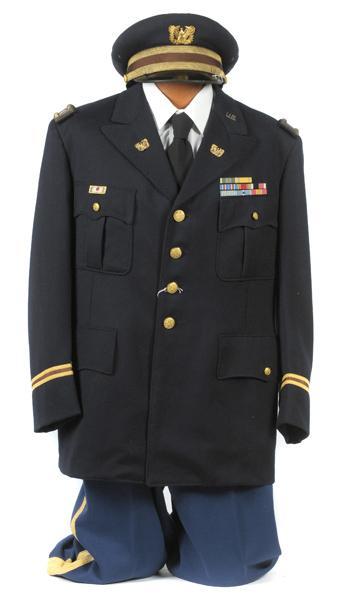 The Army Service Uniform: A Brief History (By Benjamin Leudtke) The Army Service Uniform, the business suit of the Army, has antecedents dating back to the foundation of the American Army in 1774.